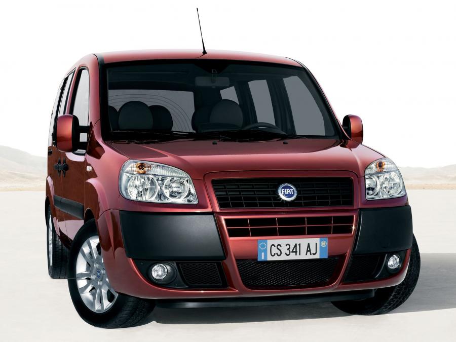  Fiat Doblo Panorama 2005 года  (фото 8 из 14)